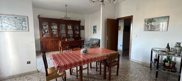 3 rooms Apartment in Palermo, Italy No. 52280 5