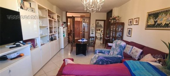 7 rooms Apartment in Fucecchio, Italy No. 232262 2