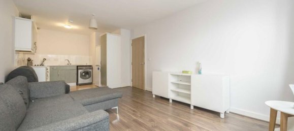 1 bedroom Apartment in Acton, United Kingdom No. 10050 3