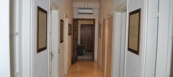 3 bedrooms Apartment in Mantua, Italy No. 253051 7
