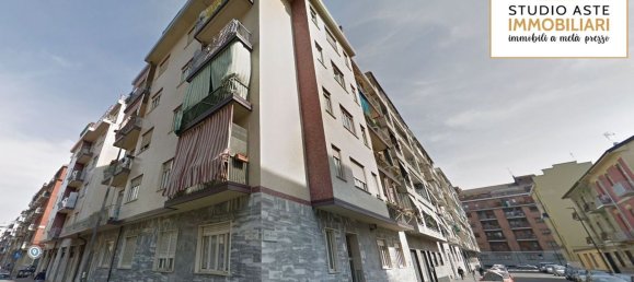 2 rooms Apartment in Turin, Italy No. 305502 4