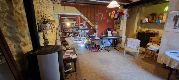 2 Schlafzimmer Haus in Cinq-Mars-la-Pile, France, Nr. 74861 5