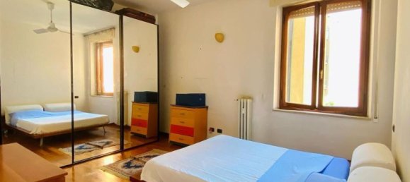 Apartamento de 4 habitaciónes en La Spezia, Italy No. 36393 12