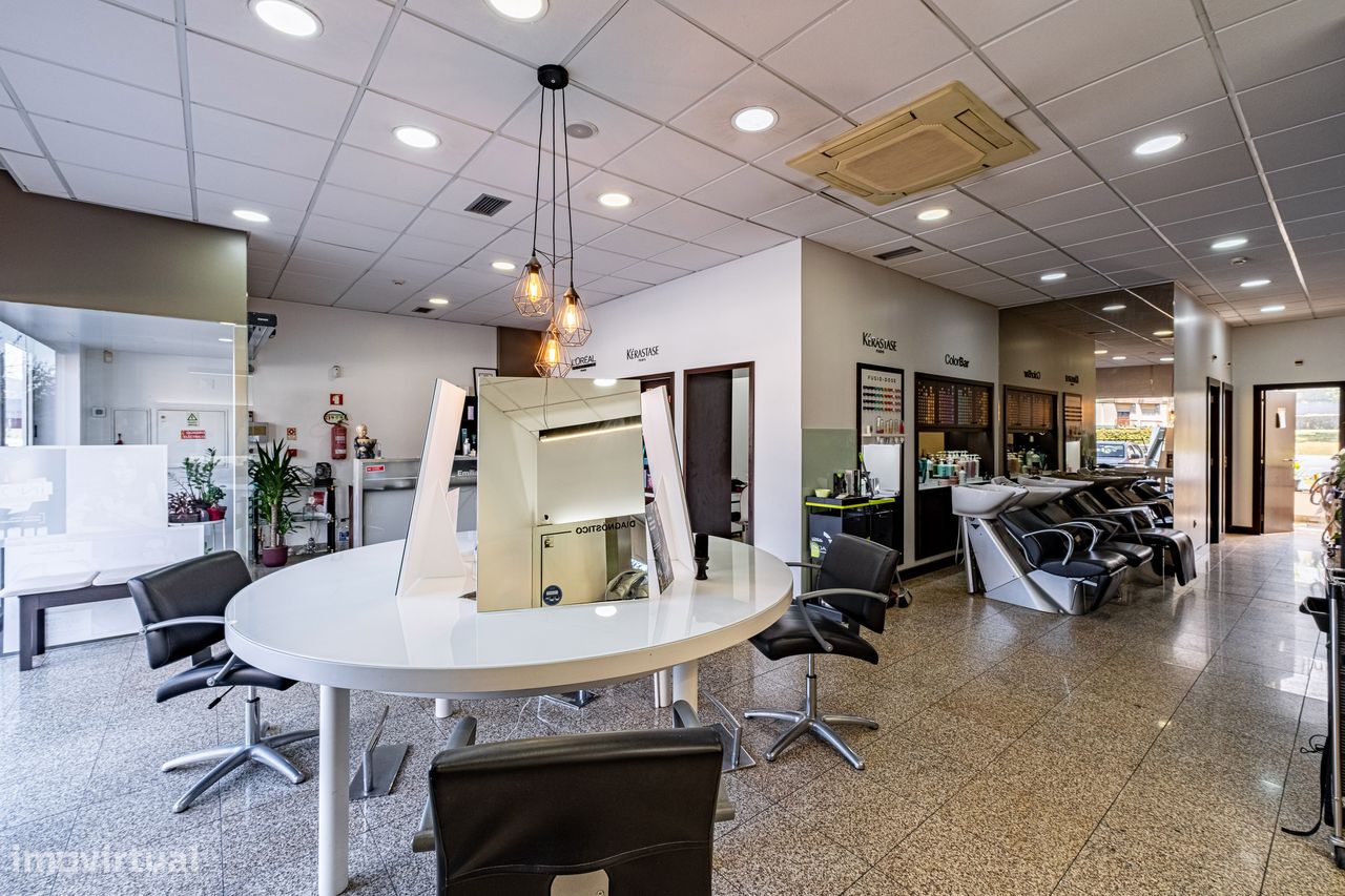 Gewerbliche Immobilie in Vila Nova de Gaia, Portugal 158m², Nr. 243130