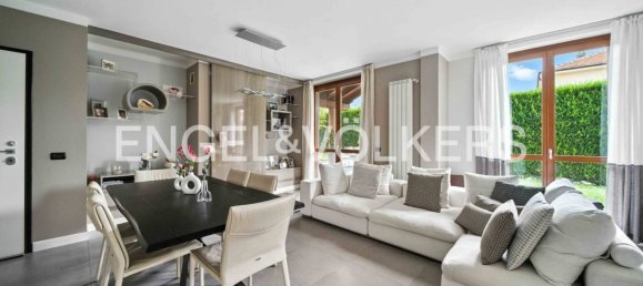 2 bedrooms House in Jerago con Orago, Italy No. 356487 4