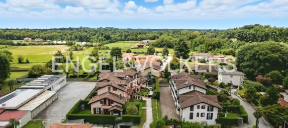 2 bedrooms House in Jerago con Orago, Italy No. 356487 39