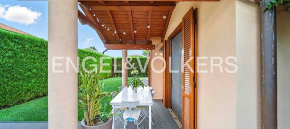 2 bedrooms House in Jerago con Orago, Italy No. 356487 28