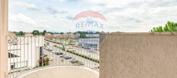 Apartamento T2 em Busto Arsizio, Italy N.º 352710 18