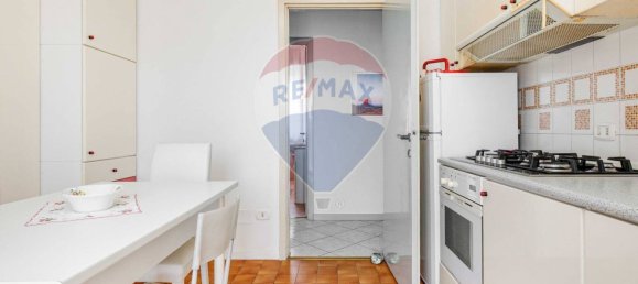 Apartamento T2 em Busto Arsizio, Italy N.º 352710 7