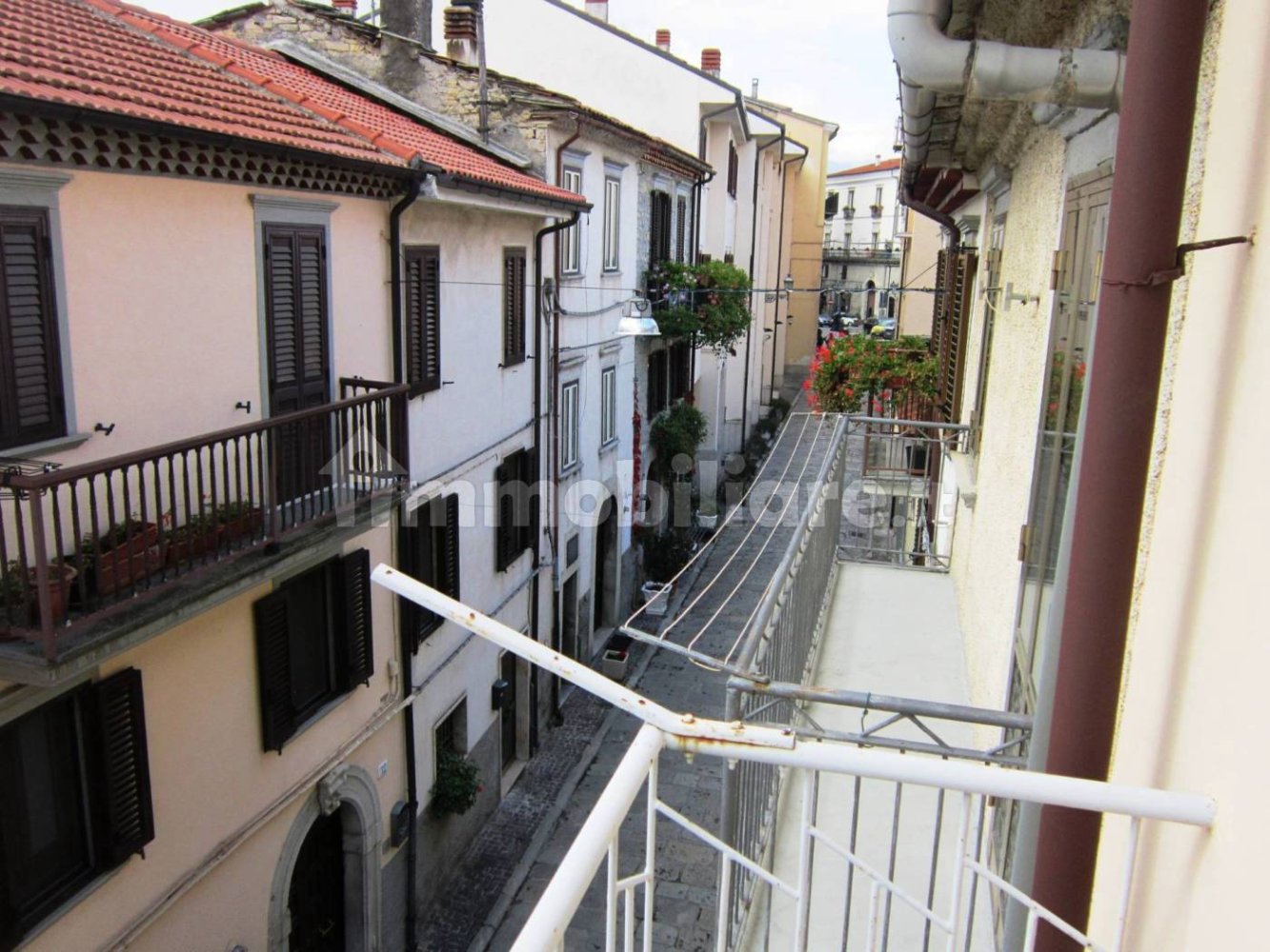 Дом с 4 спальнями в Аньоне, Италия № 341640