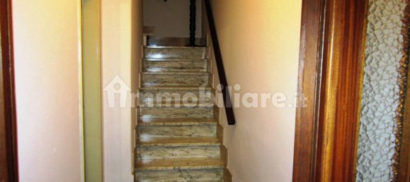 Дом с 4 спальнями в Аньоне, Италия № 341640 3