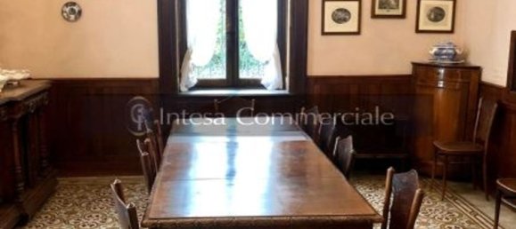 Gebäude in Brescia, Italy 1500m², Nr. 115452 2