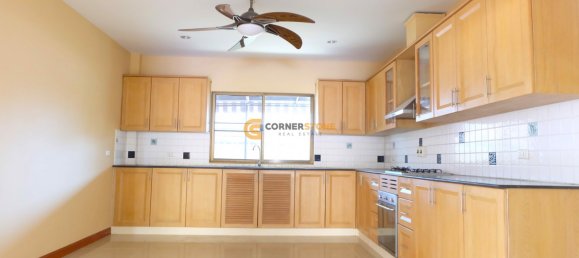 295m² House in Pattaya, Thailand No. 27122 3