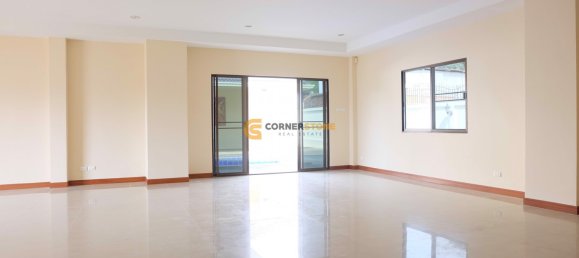 295m² House in Pattaya, Thailand No. 27122 2