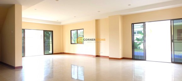 295m² House in Pattaya, Thailand No. 27122 22