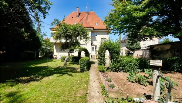 11غرفة شقة في Konstanz, Germany رقم 355166