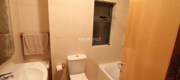 2 bedrooms Apartment in Sliema, Malta No. 8282 11