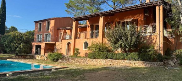 5 bedrooms Villa in Lorgues, France No. 195656 4