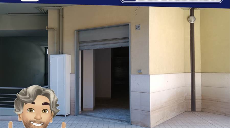 1-Zimmer Gewerbliche Immobilie in Cerignola, Italy, Nr. 69069