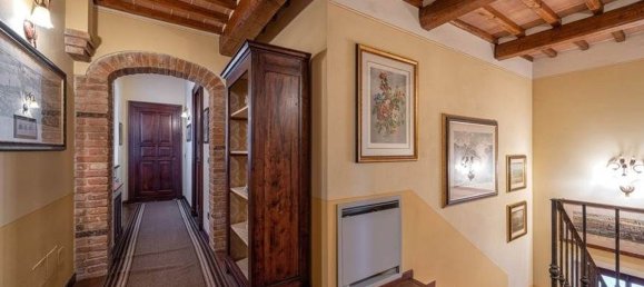 10-Zimmer Haus in Foiano della Chiana, Italy, Nr. 223258 18