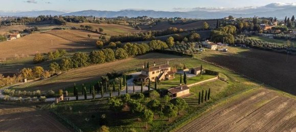 10-Zimmer Haus in Foiano della Chiana, Italy, Nr. 223258 3