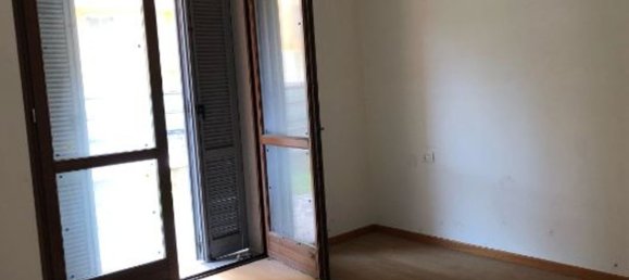 2-salle Appartement à Carnate, Italy No. 182994 13