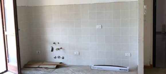 2-salle Appartement à Carnate, Italy No. 182994 2