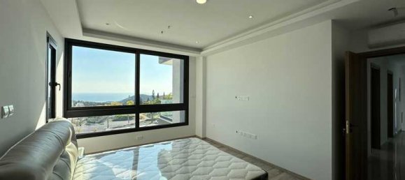 4 bedrooms Villa in Parekklisia, Cyprus No. 19655 8