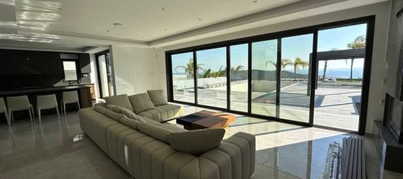 4 bedrooms Villa in Parekklisia, Cyprus No. 19655 3