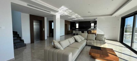 4 bedrooms Villa in Parekklisia, Cyprus No. 19655 4