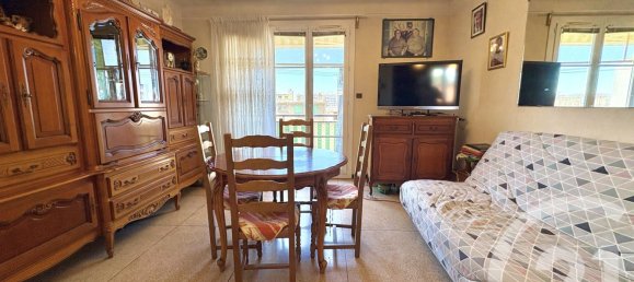 2 bedrooms Apartment in Marseille, France No. 320716 2