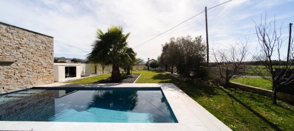 3 bedrooms House in Sao Martinho do Porto, Portugal No. 144836 9