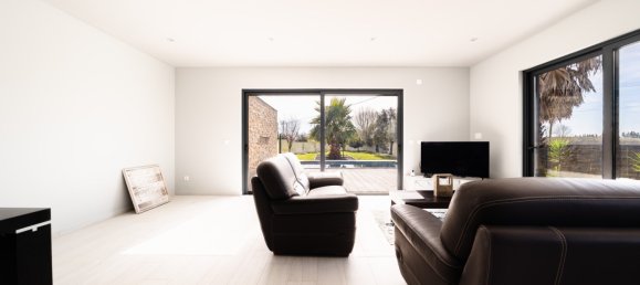 3 bedrooms House in Sao Martinho do Porto, Portugal No. 144836 10