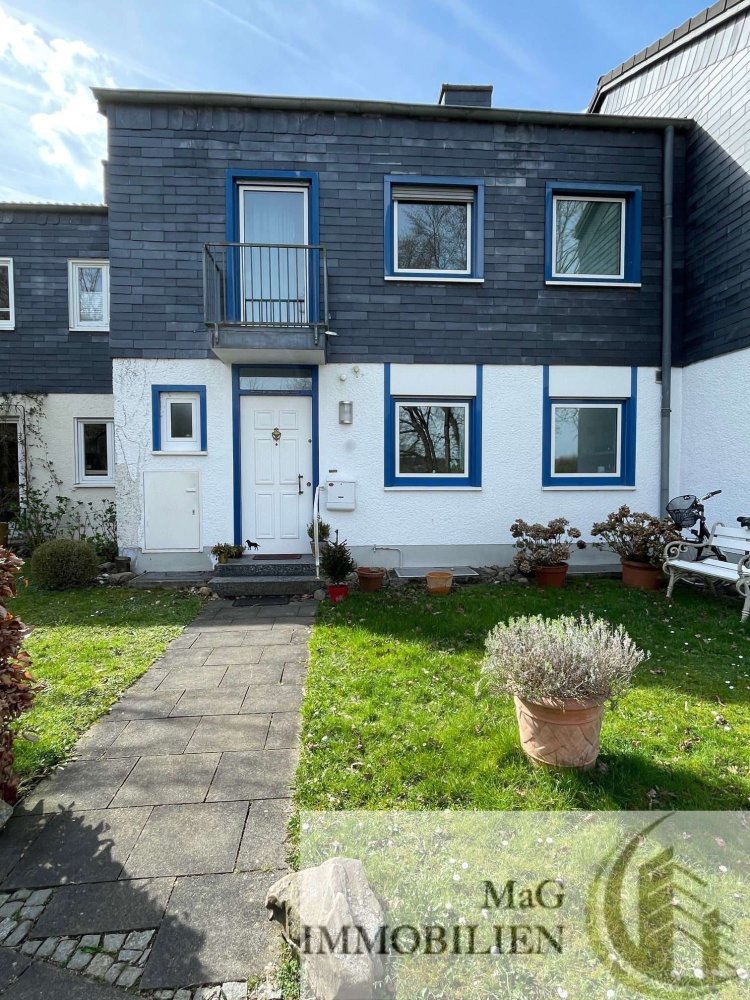 Adosado de 4 habitaciónes en Bonn, Germany No. 233025