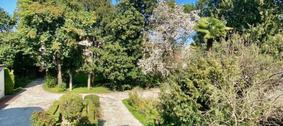 6 غرف نوم شقة في Padua, Italy رقم 352373 2