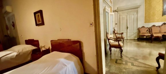 6 غرف نوم شقة في Padua, Italy رقم 352373 14