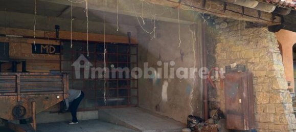 Дом с 5 спальнями в Сканцорошате, Италия № 82122 7