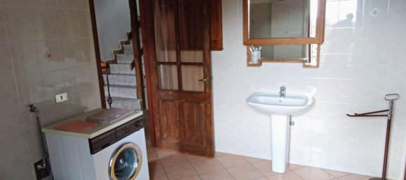 6 rooms House in Valdilana, Italy No. 269746 39
