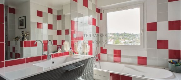 3 bedrooms Apartment in Champigny-sur-Marne, France No. 170326 8