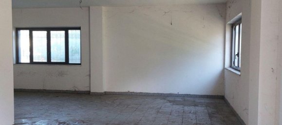 90m² Commercial property in Rome, Italy No. 371534 8