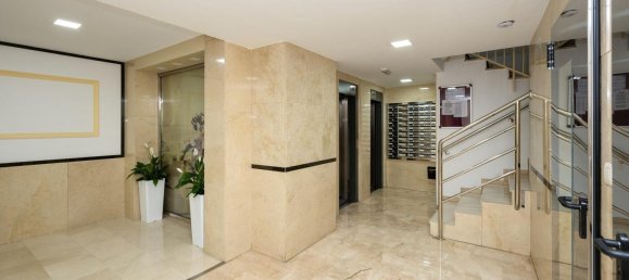 4 bedrooms Apartment in Granada, Spain No. 19840 23