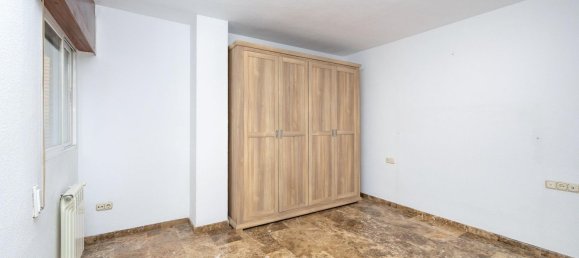 4 bedrooms Apartment in Granada, Spain No. 19840 16