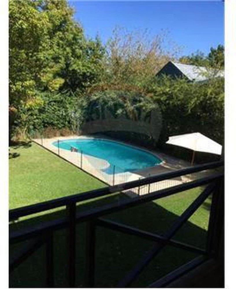 Дом с 5 спальнями в Пилар, Аргентина № 1885