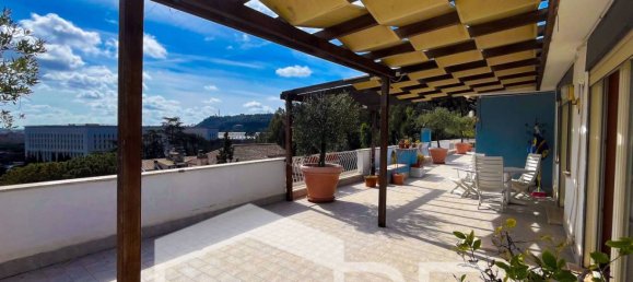 3 bedrooms Penthouse in Rome, Italy No. 184679 17
