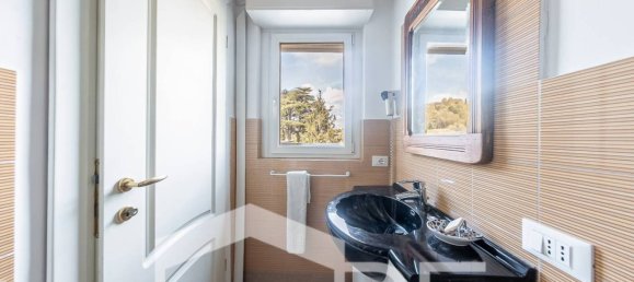 3 bedrooms Penthouse in Rome, Italy No. 184679 76