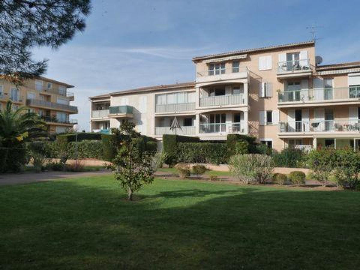 2 chambres Condo à Fréjus, France No. 11354