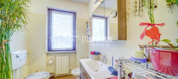 3 rooms Apartment in Buguggiate, Italy No. 41278 20