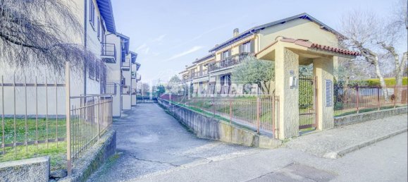 3 rooms Apartment in Buguggiate, Italy No. 41278 35