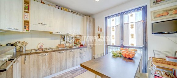 3 rooms Apartment in Buguggiate, Italy No. 41278 14