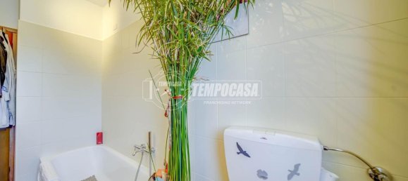 3 rooms Apartment in Buguggiate, Italy No. 41278 23